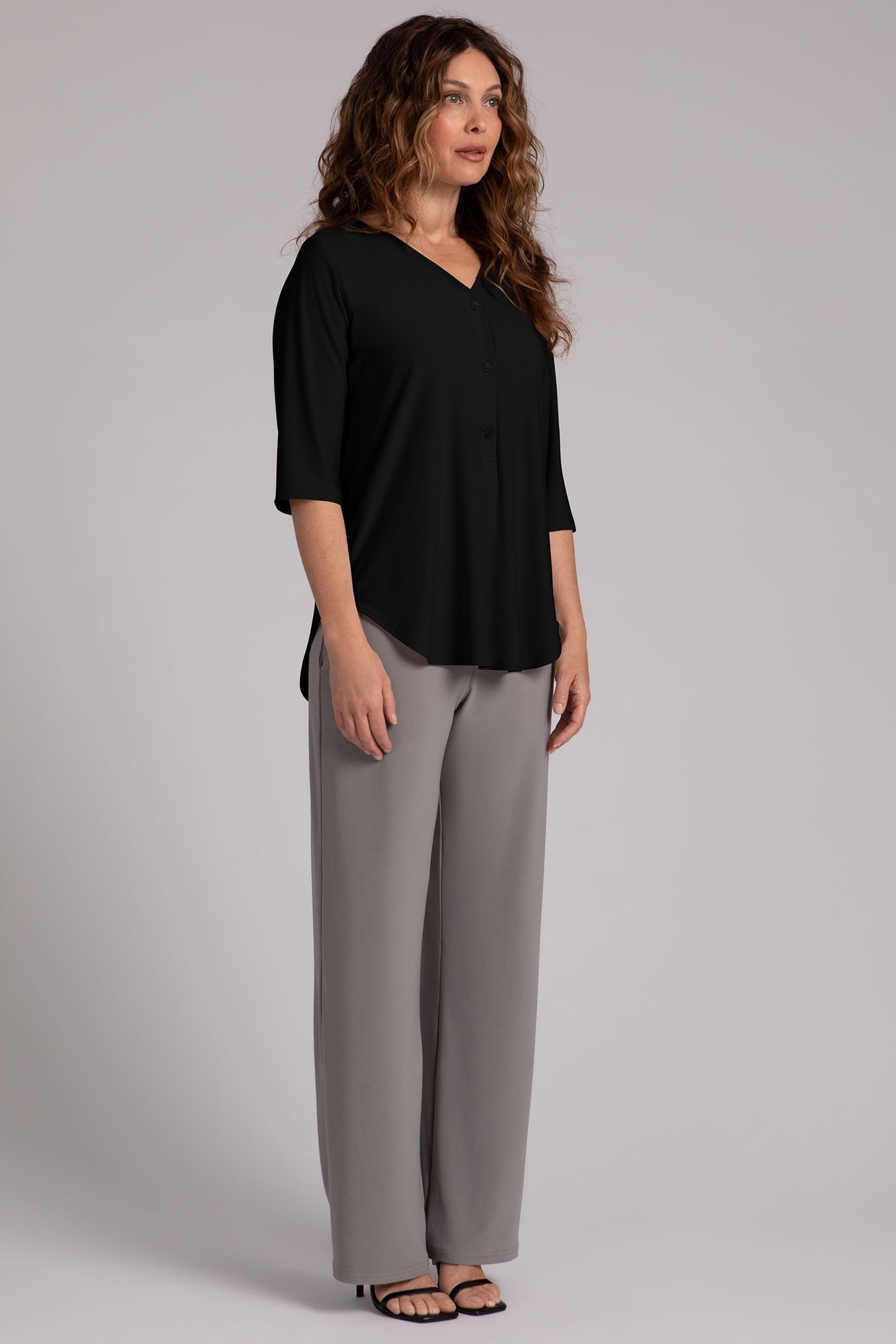 Women's fashion online shopping