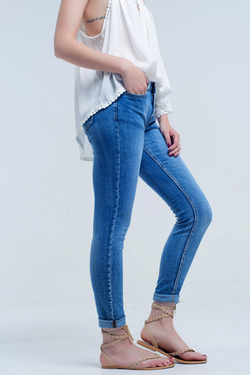 Basic jeans pants with pockets