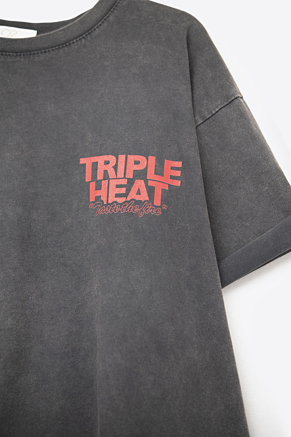 black wash fabric Short Sleeve TRIPLE HEAT LOGO T-shirt