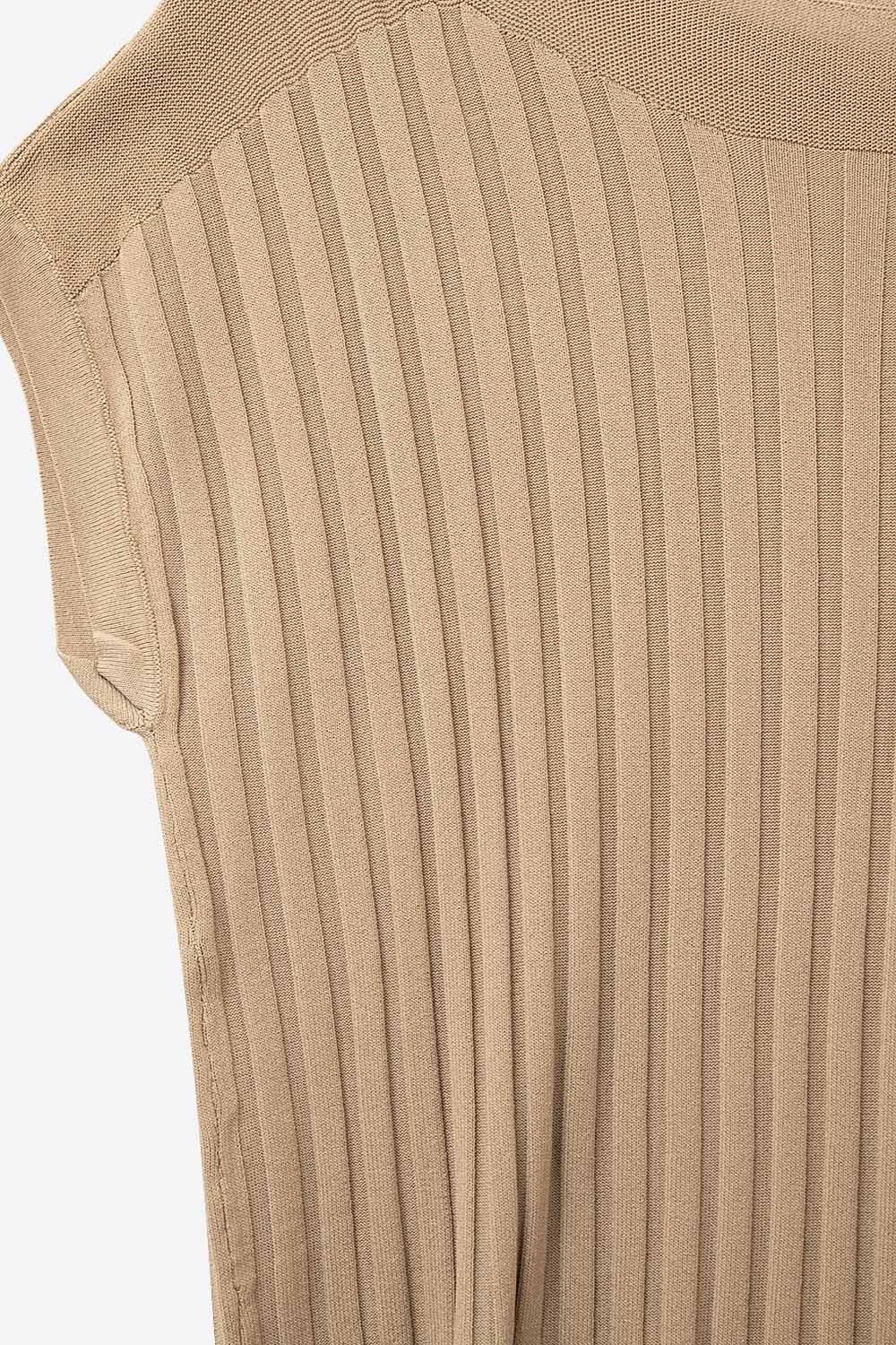 Camel fine Rib knitted Sweater with boat neck