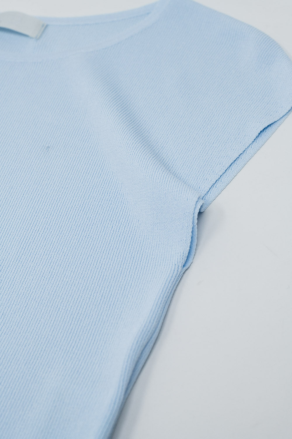 Cropped Knitted Short Sleeves T-shirt in Blue