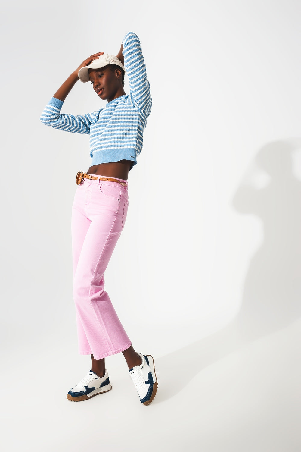 Cropped wide leg jeans in bubblegum pink