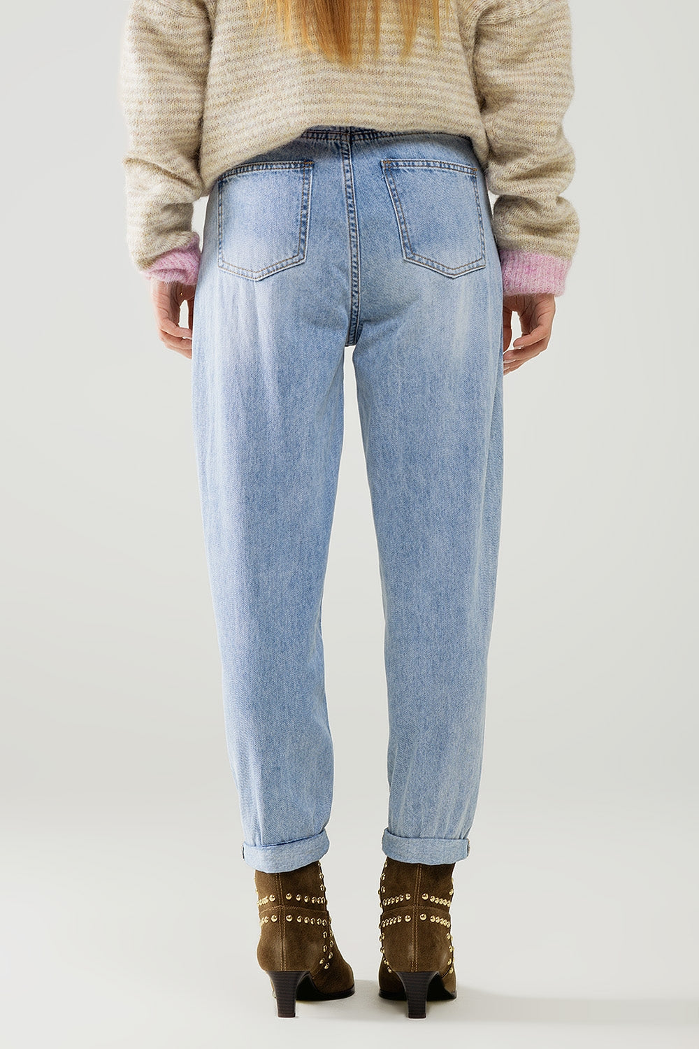 High waist straight leg jeans in light wash