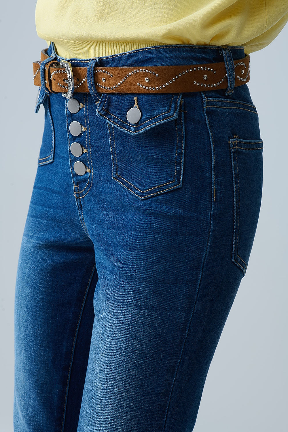 medium wash flared jeans with pockets