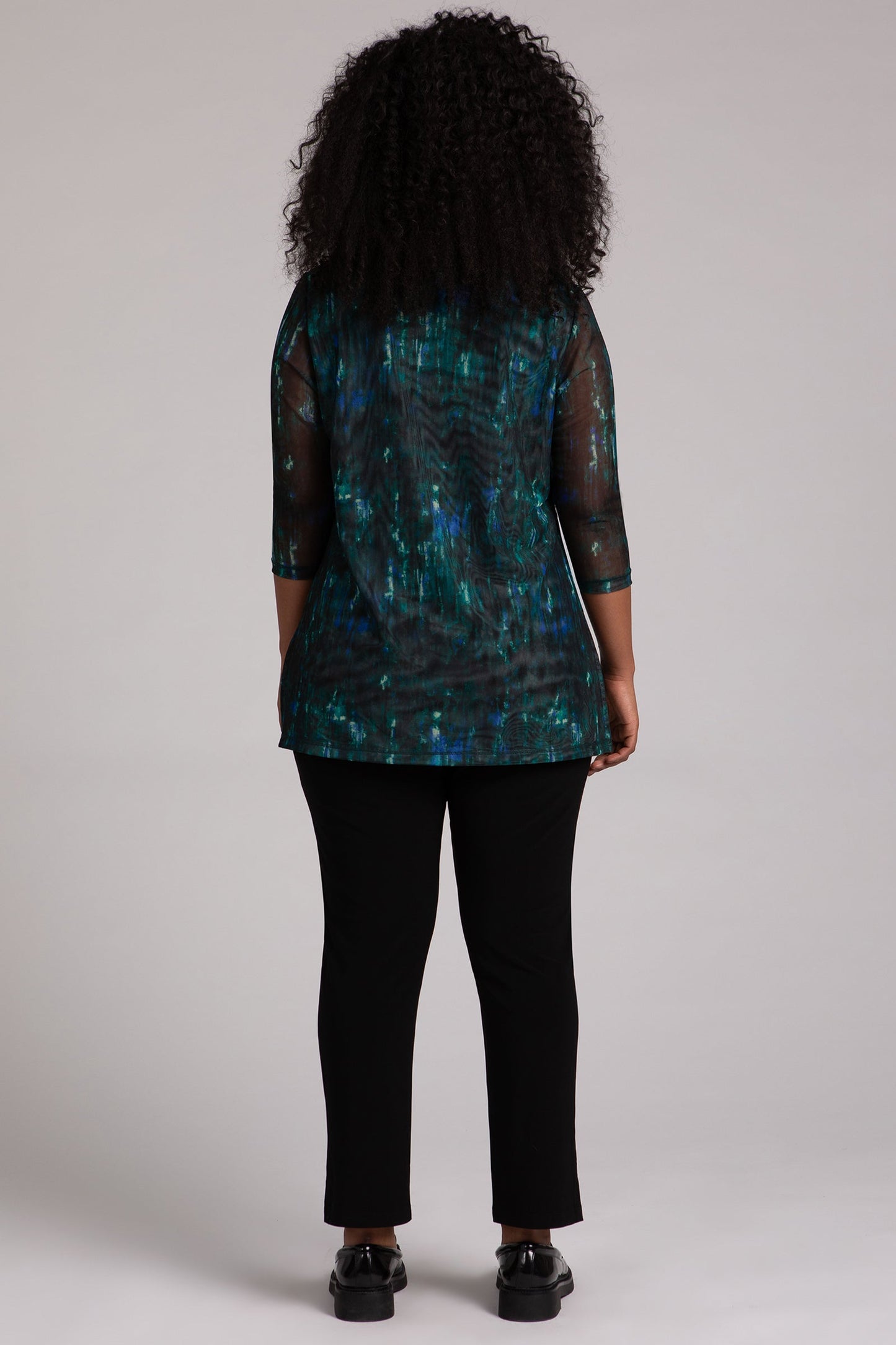 Trendy women's clothing