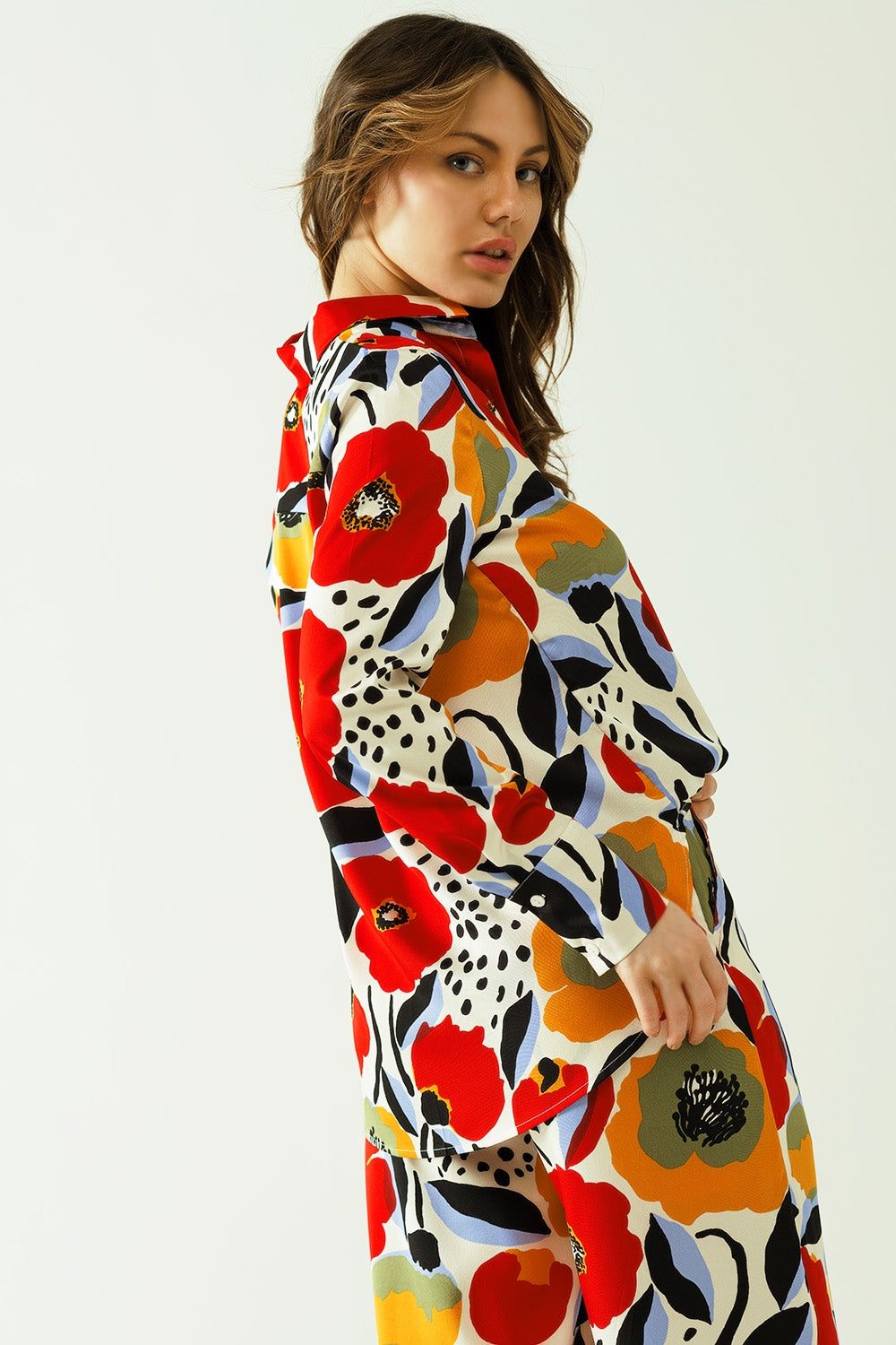 oversized shirt with poppies designs and button closure
