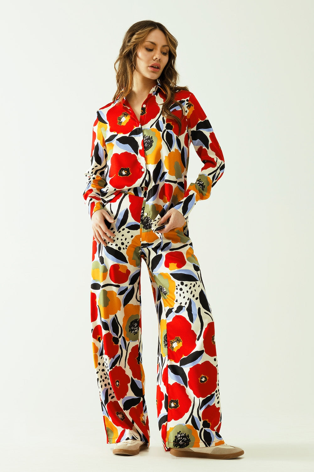 oversized shirt with poppies designs and button closure