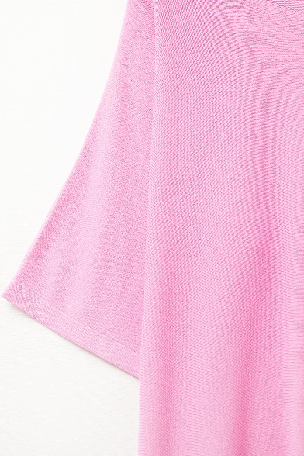 Oversized sweater in fuchsia with Elbow-Length Sleeves