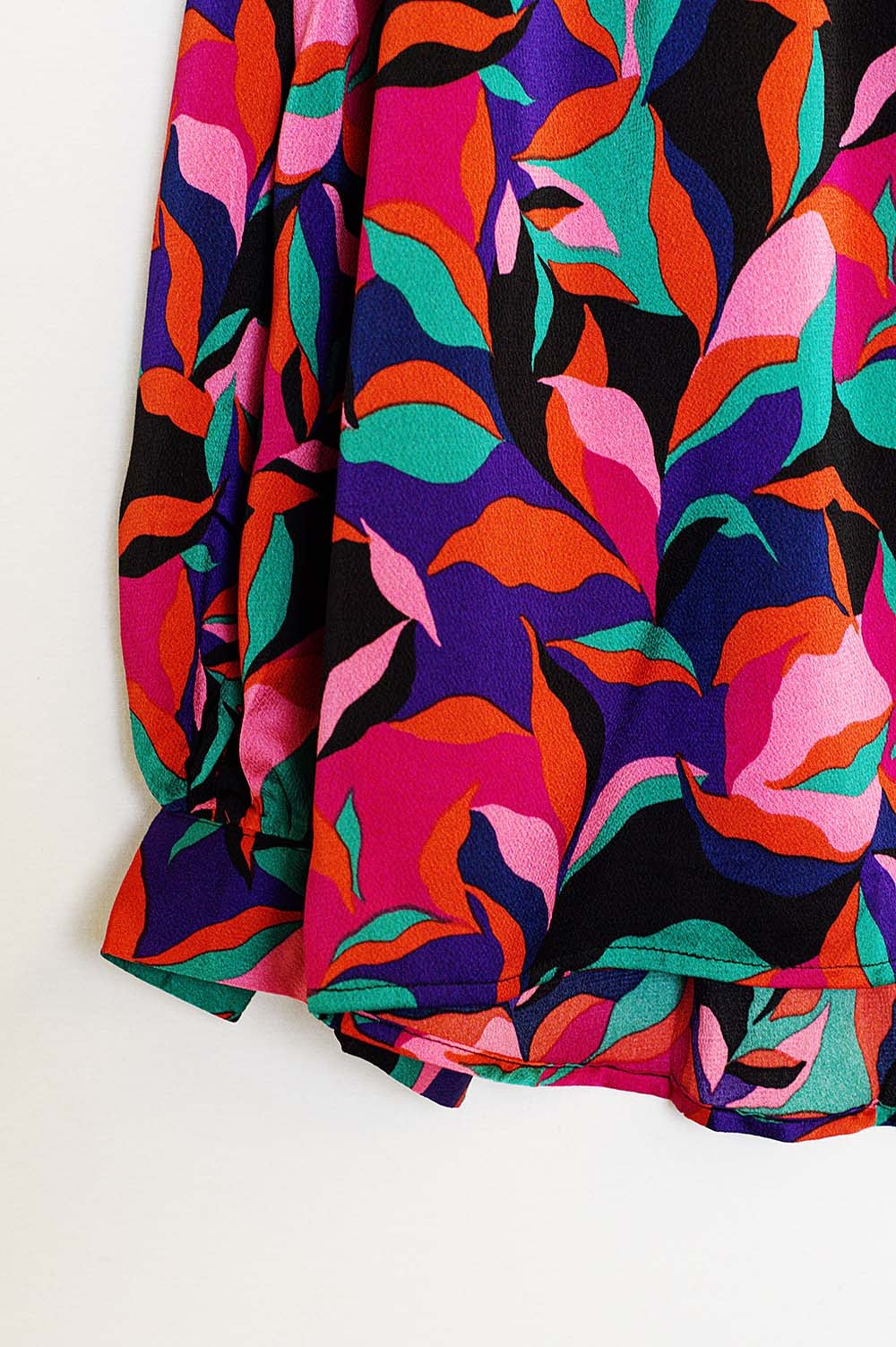 Oversized Voluminous shirt in colorful abstract leaf print