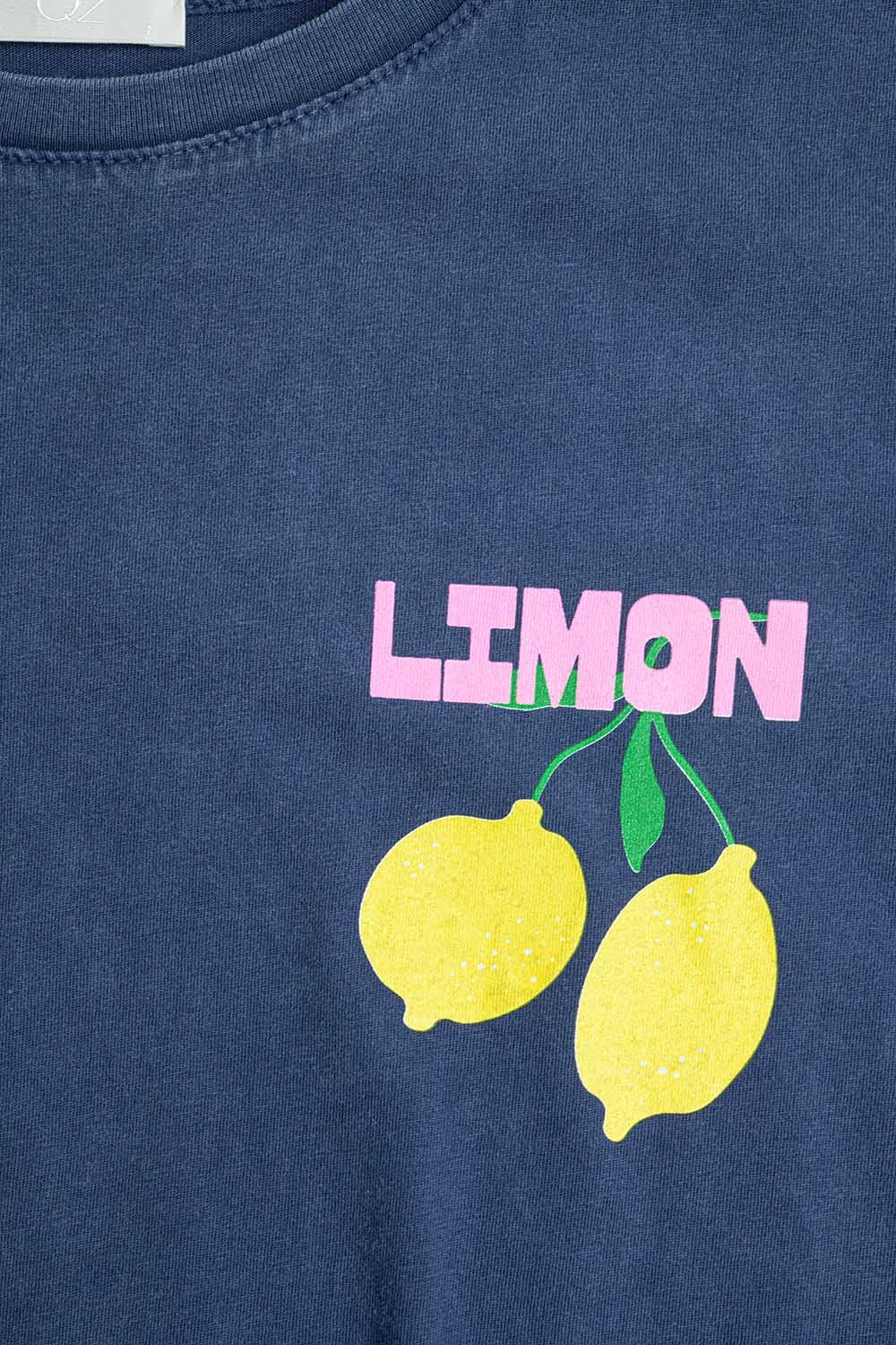 relaxed navy t-shirt with lemon print