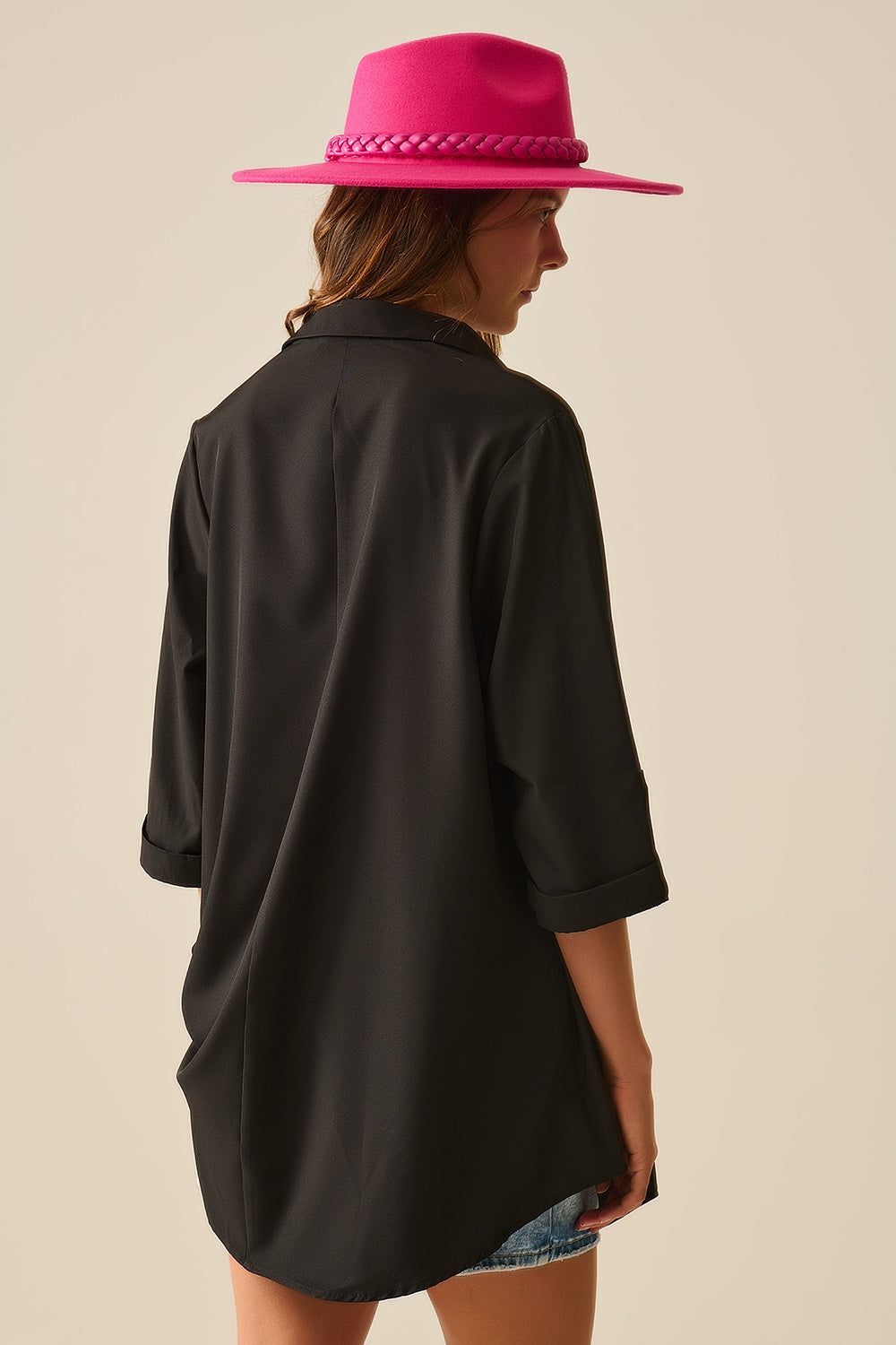 Shirt made of very soft and light fabric in black