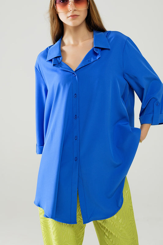 Q2 Shirt made of very soft and lightweight fabric in electric blue color.