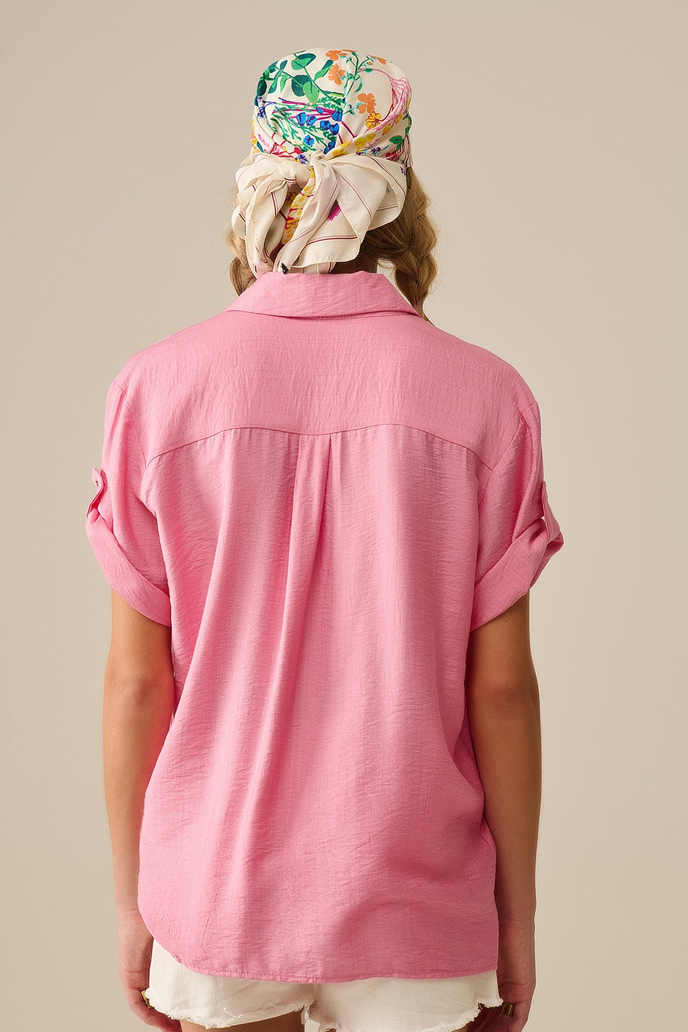 Short sleeve blouse in light pink