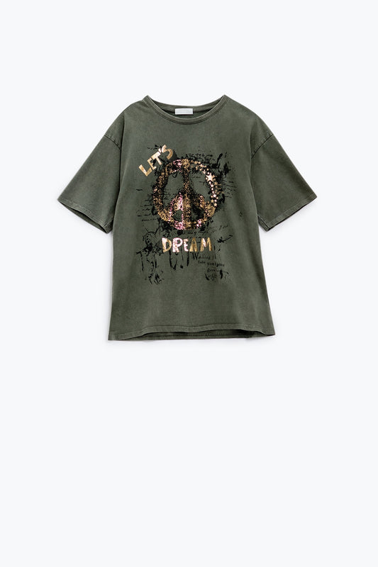 Q2 Short Sleeve T-shirt With Graphic Peace Sign Design At The Front In Khaki