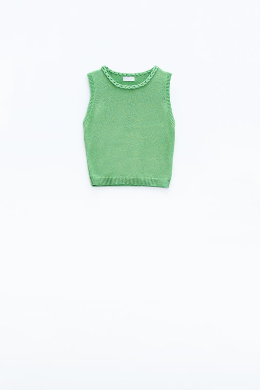 Q2 Sleeveless Green Sweater With Crew Neckline And Braid Detail At Neckline