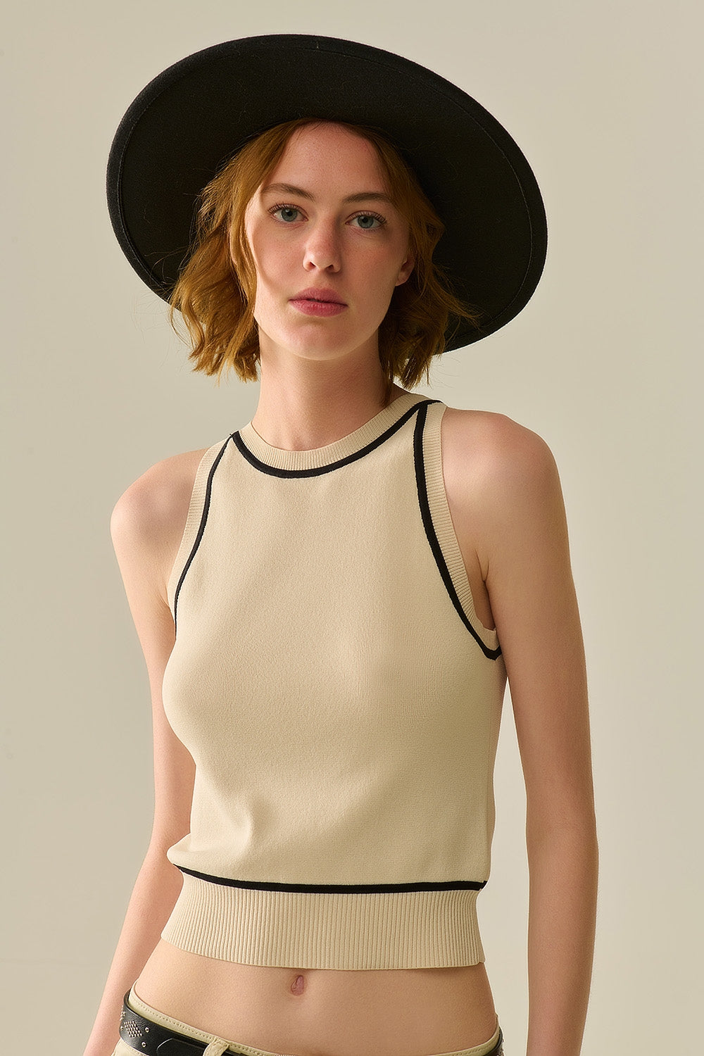 Q2 Sleeveless Sweater In Beige Featuring detail Black Lines