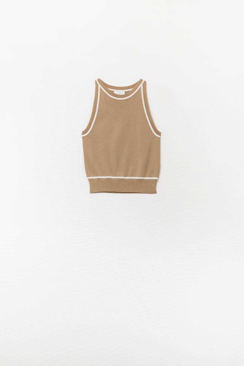 Q2 Sleeveless Sweater In Camel Featuring detail White Lines