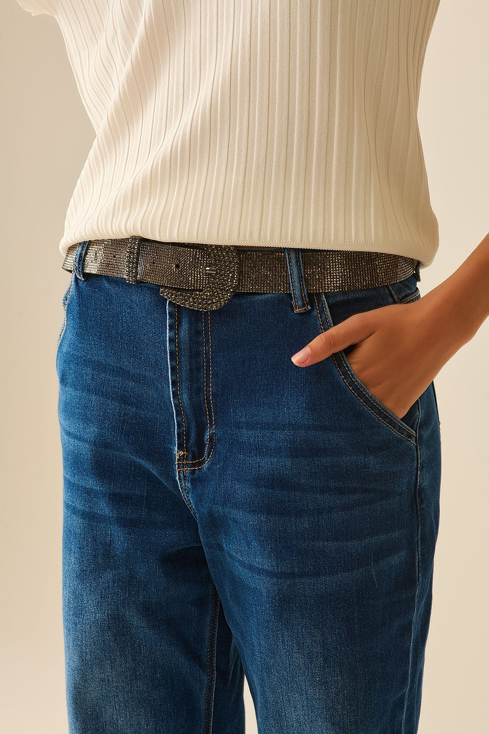 Straight Fit Jeans With Side Pockets in Mid Blue