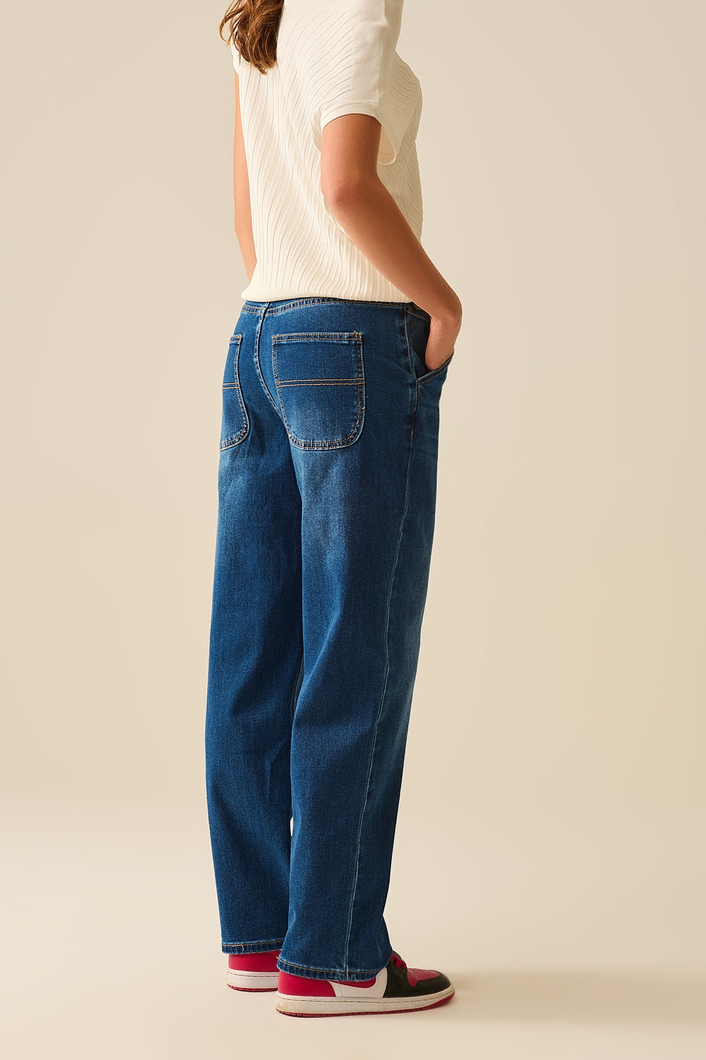 Straight Fit Jeans With Side Pockets in Mid Blue