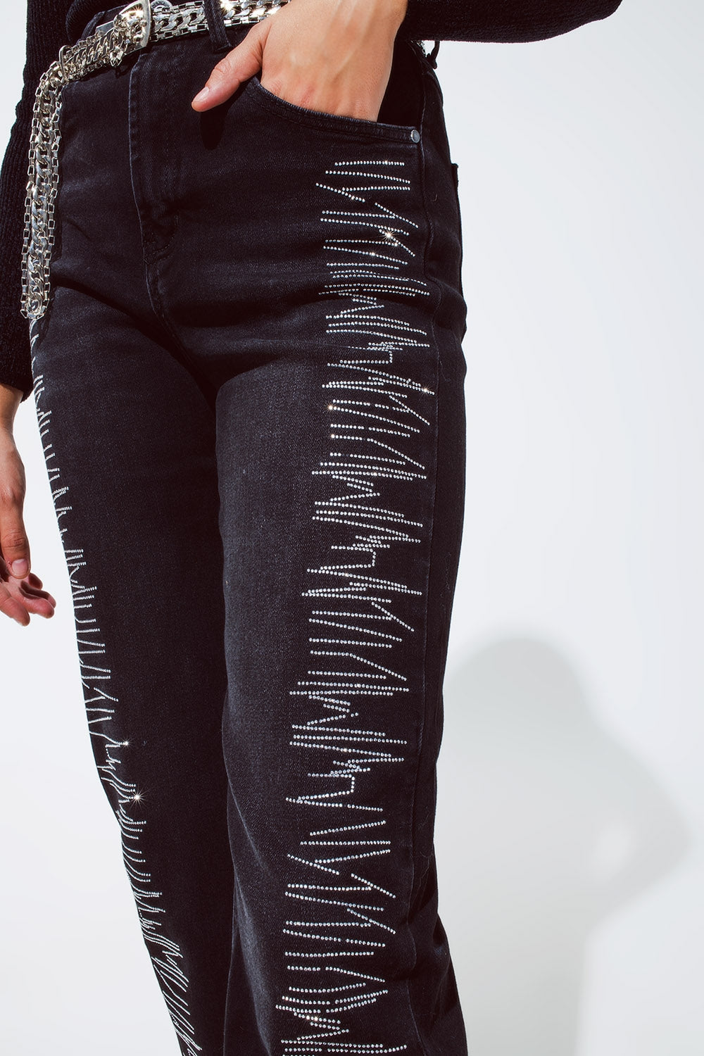 Straight jeans in black with silver strass details