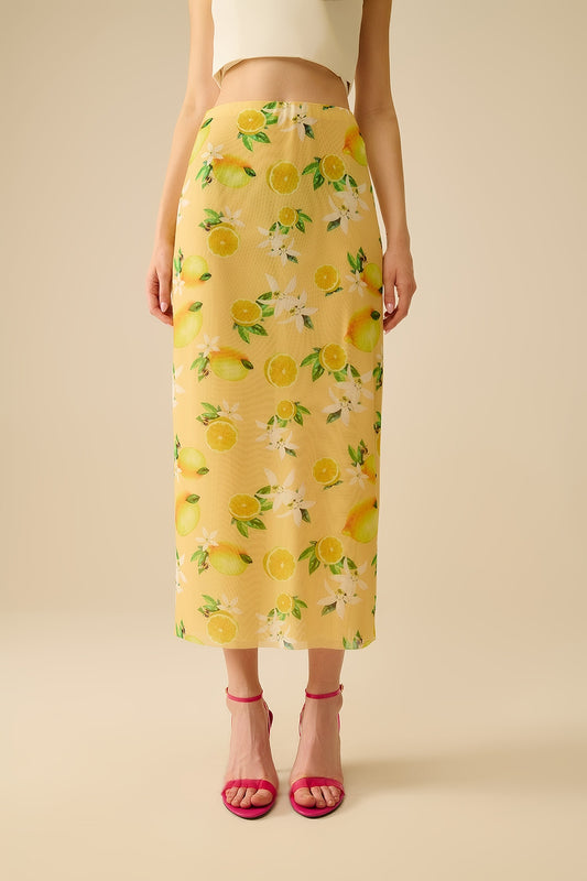 Q2 Yellow Fitted midi skirt with lemon print in mesh fabric