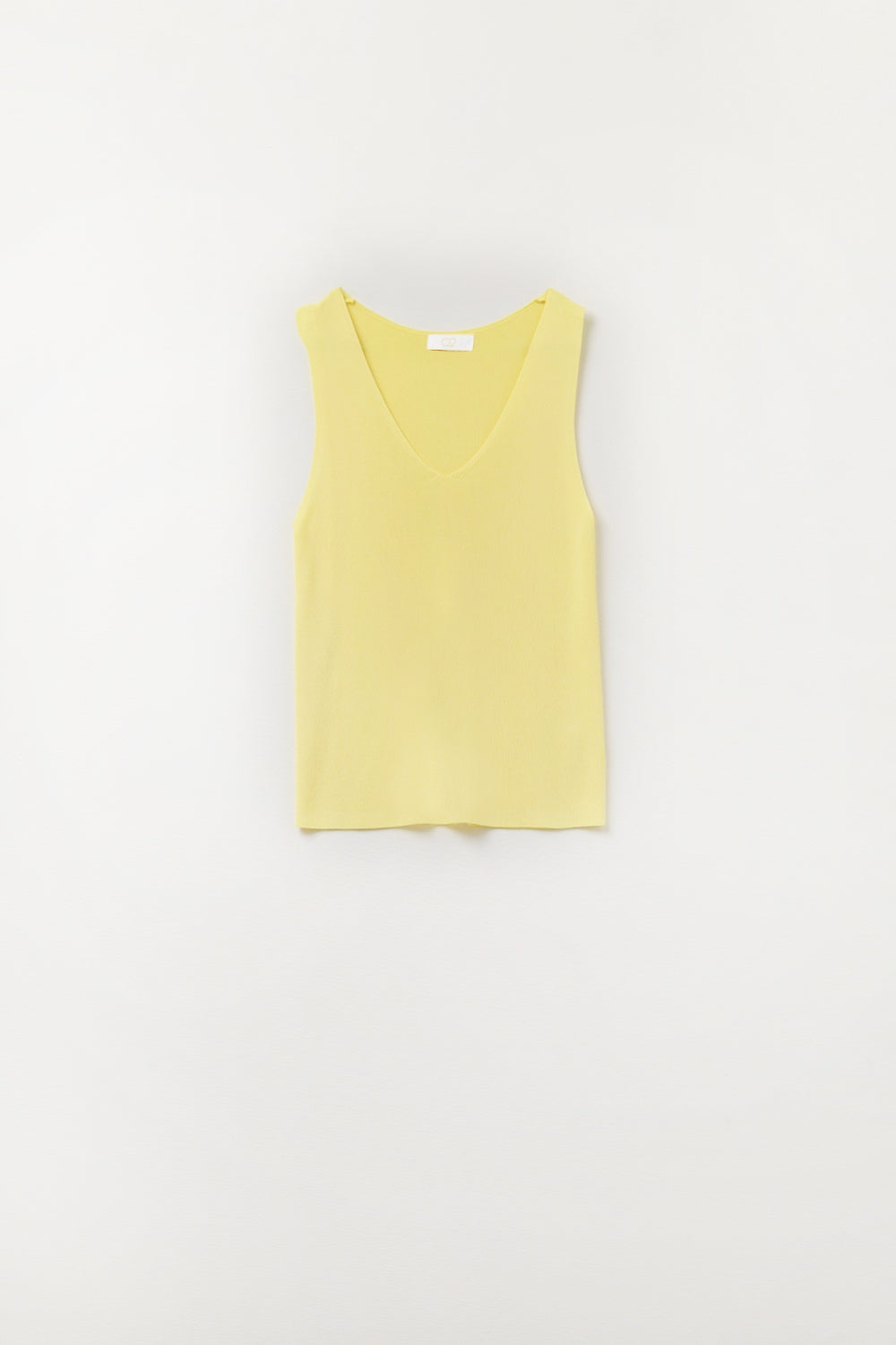 Yelow sleeveless fine knitted top With V-Neck