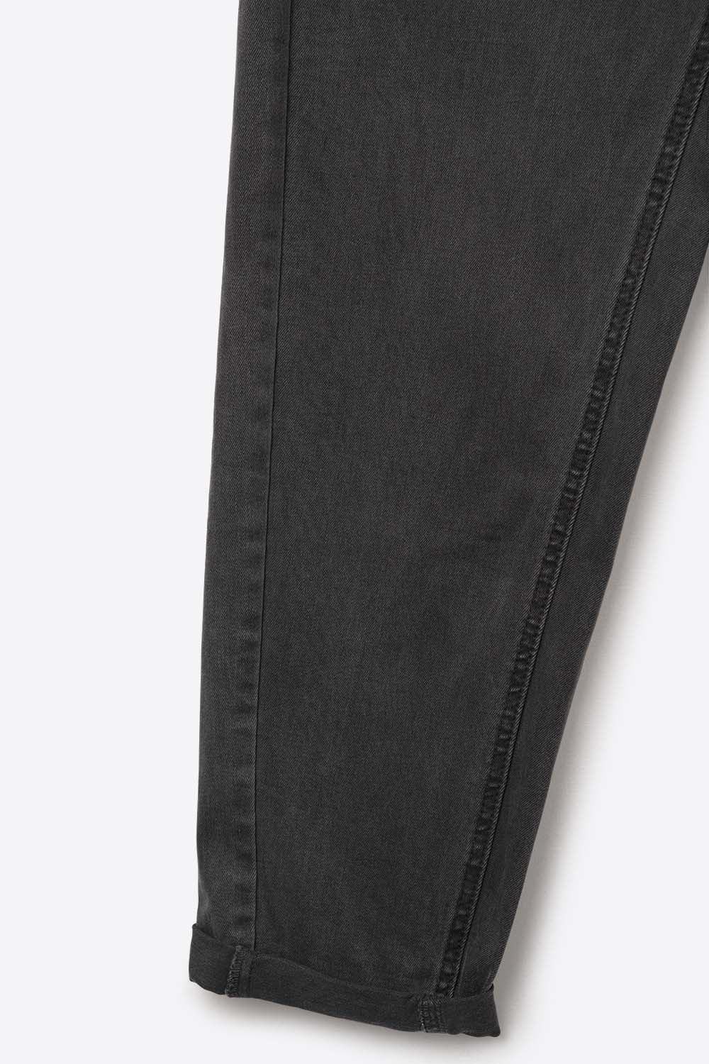 High-Waisted Barrel-Leg Pants in Washed grey