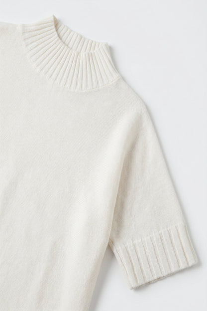 Cream chunky Ribbed Knit high Neck Sweater with elbow-length sleeve