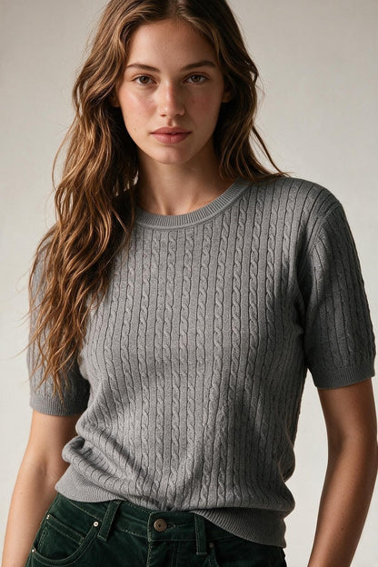 Short-sleeve sweater in gray knit with ribbed edge