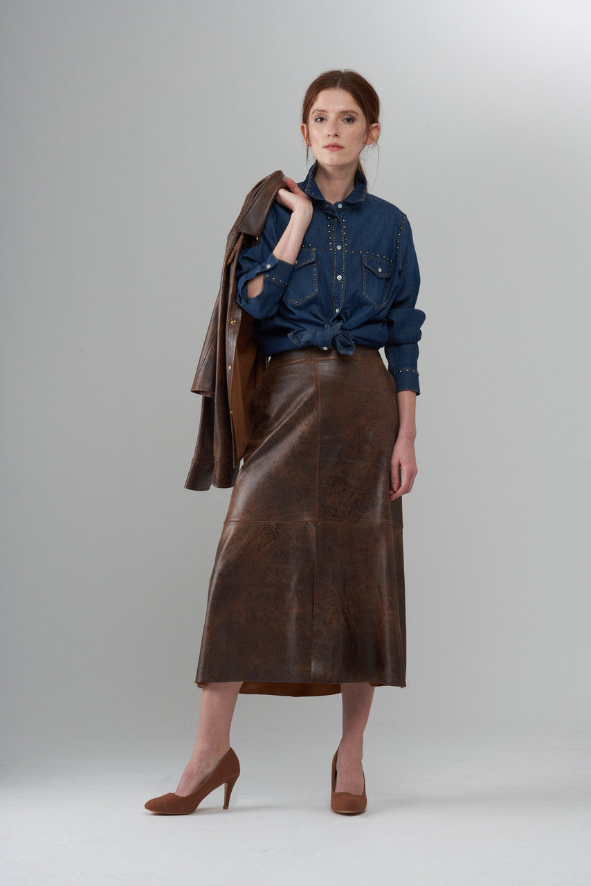 BCT2612 Chambray Button Up Top with Studs
