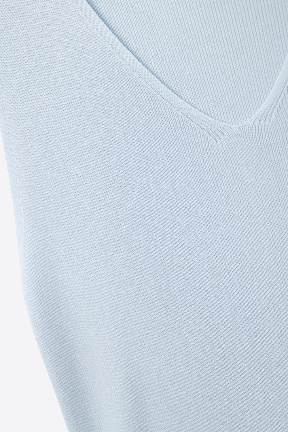baby blue sleeveless fine knitted top With V-Neck