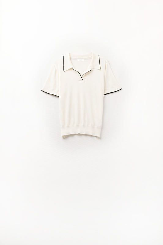Q2 Beige knit polo shirt with contrasting detail