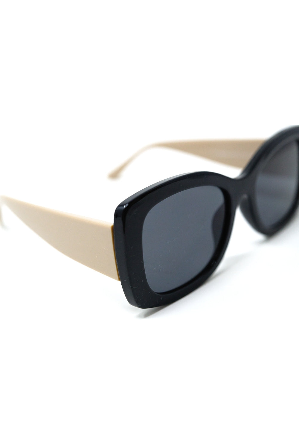 Black Oversized Oval Sunglasses in Acetate