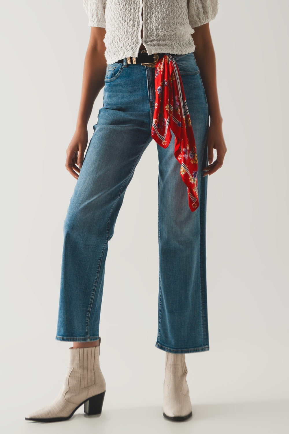 Cotton high waist straight leg jeans in vintage blue