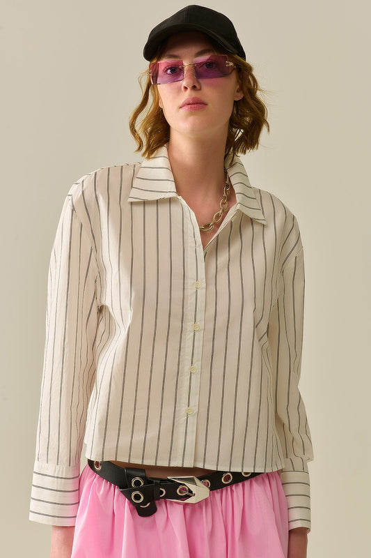 Q2 cropped white striped poplin shirt