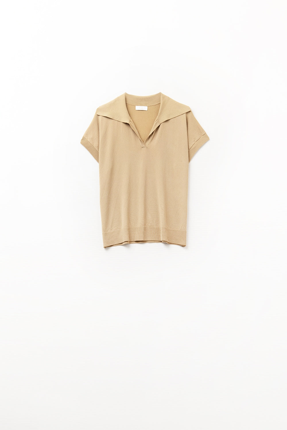 Q2 Fine Knit Polo-Style Short Sleeve Top in Camel