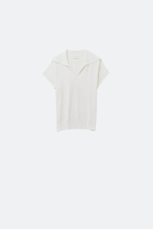 Q2 Fine Knit Polo-Style Short Sleeve Top in White