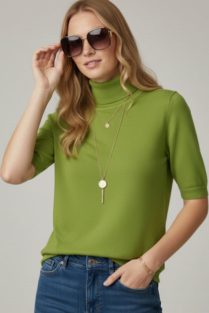 Fine knit sweater in olive green with a high neck and elbow-length sleeves