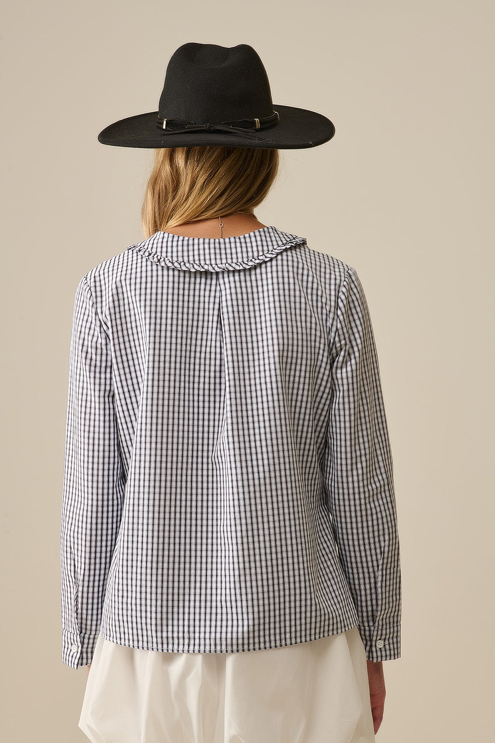 Gingham peter pan collar blouse in Black and White