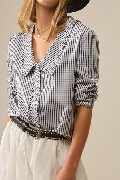 Gingham peter pan collar blouse in Black and White