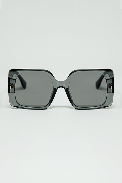 Q2 Grey square sunglasses with gold detail on the side