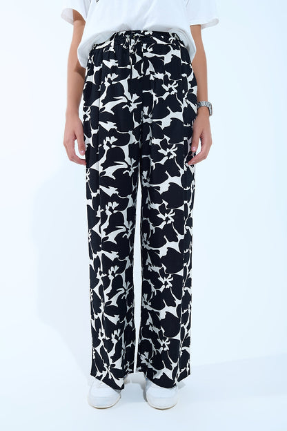 Q2 Hawaiian Floral Print Straight Pants in Black and White