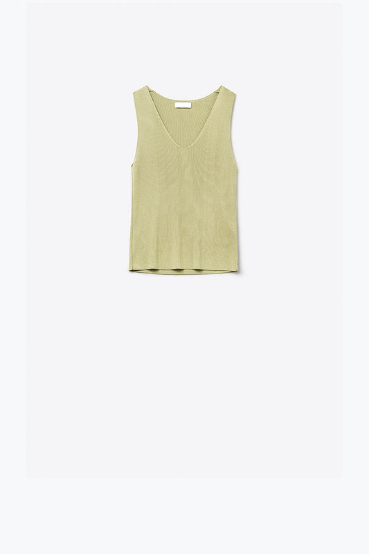 Q2 khaki sleeveless fine knitted top With V-Neck