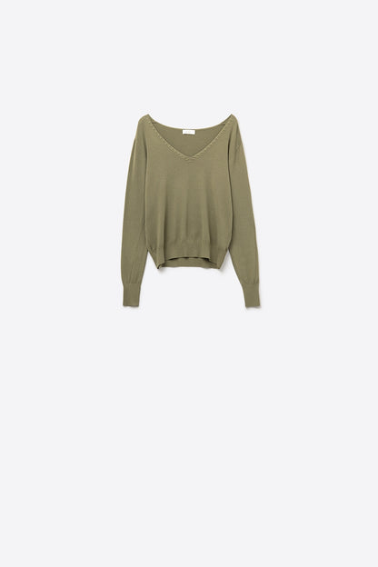 Q2 Khaki sweater with V neckline