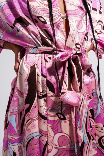 Kimono in abstract pink print
