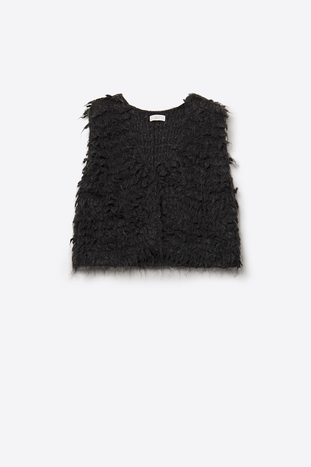 Q2 Luxurious vest with black long-haired texture