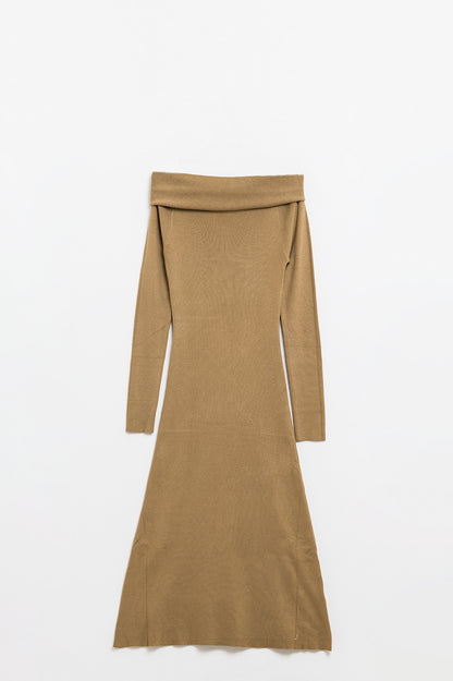 Q2 Maxi Knitted wide Bardot Dress in camel