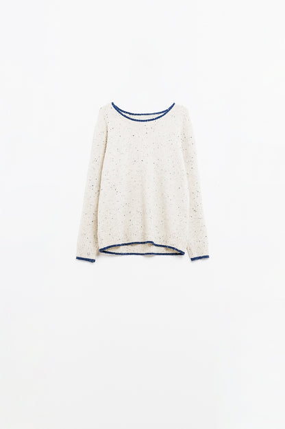 Q2 Mottled sweater with line detail in blue