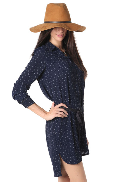 Q2 Navy blue 3/4 length fleck shirt with belt