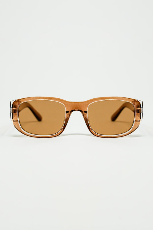 Q2 Oval Sunglasses with High Gloss Transparent Camel Frames
